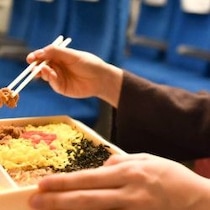 「夏のひとり旅」を極める！ 駅弁マニアが教える「最強の夏弁」選びと至福のペアリング酒