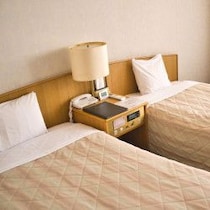 お盆に宿泊代を安く抑える裏ワザ「ダブル＆ツインルーム活用術」