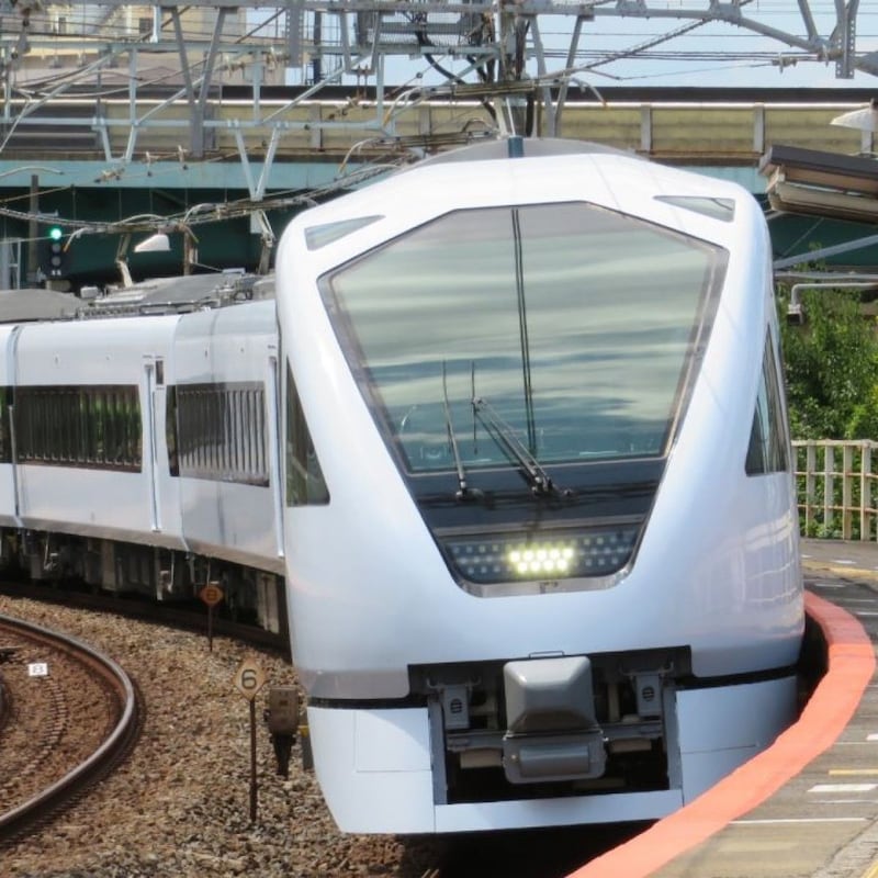 東武鉄道「特急スペーシア４人死亡事故」線路の作業員「退避の手順とミス」AI時代になぜ「人の目と旗信号」なのか