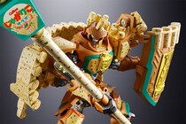 「かっこ良すぎ」と話題の超合金”じゃがりこキング”　メーカー担当が明かした「超おかしー」世界観