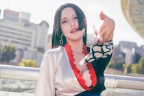 『ワンピース』高身長美女コスプレイヤーがボア・ハンコックを見事再現！　“ボンキュッボン”な異次元美ボディに「すごい」