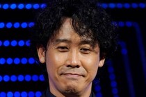 【画像】え、シルエットなのに「もうそっくり」じゃん　コチラが現状発表されている「おじさんキャラ？」の姿です