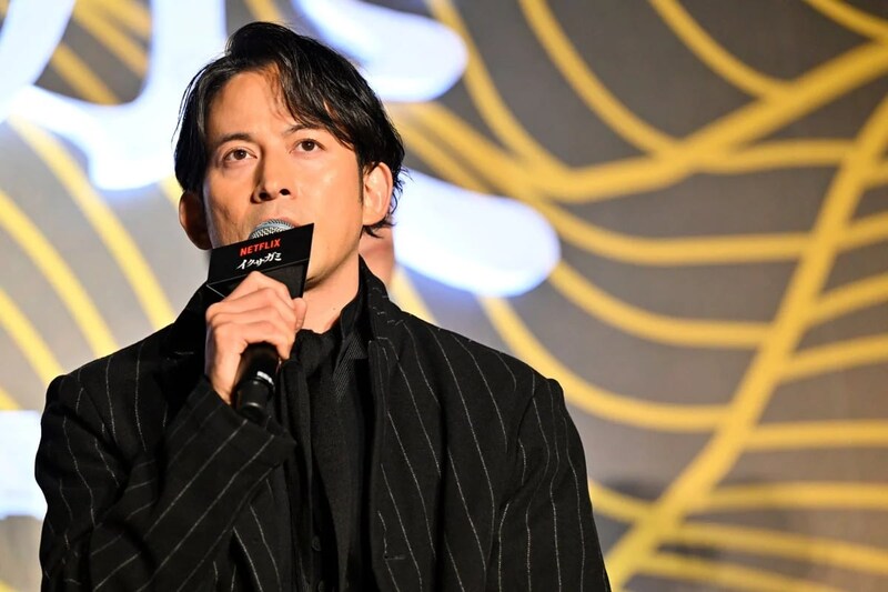 「え、CGじゃないの!?」岡田准一さんの“火だるま姿”にファン驚愕「スタントマンかと思ったら…」