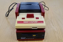 ファミコン「ディスクシステム」のザンネン豆知識　一度も使われない「謎の端子」があった？