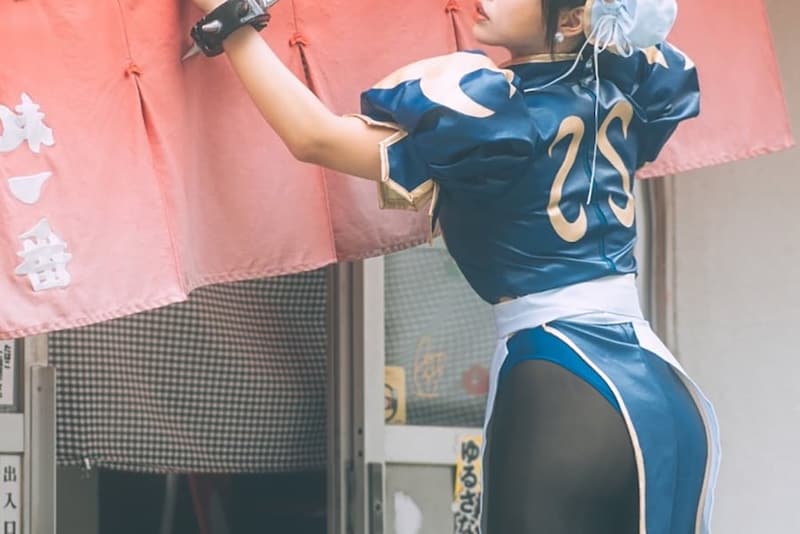 「女神すぎる…」『ストリートファイター』春麗の“町中華看板娘”コスプレに「すてき」「美脚すごっ」