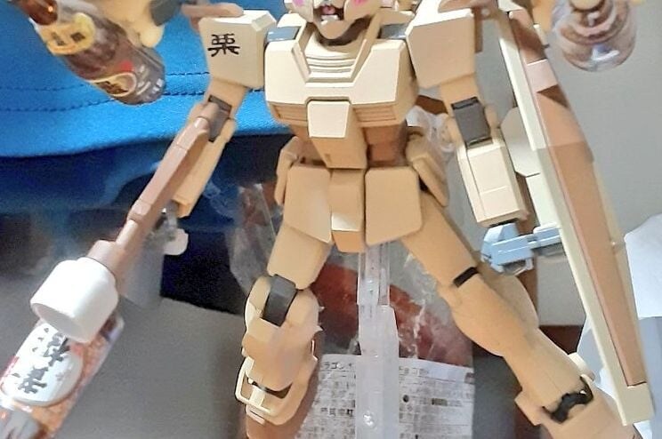 ガンダム化した『ちいかわ』“くりまんじゅう”に「かわいい」「アイデアがすてき」　可動式マスクで「ハーーッ」も再現