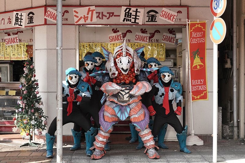 2025年も「シャケを食え！」YouTubeにて「戦隊」「ライダー」Xマス回＆神作を無料配信