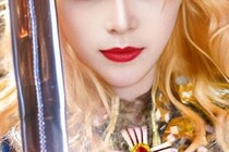 【画像】え…っ！「ゴージャス」「お美しい」　こちらが『ベルばら』オスカルの美麗コスプレ写真です（4枚）