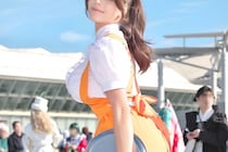 【画像】え…っ！「美人」「脚なっが」　こちらが「180cm高身長なウクライナ美女」のビフォーアフター写真です（6枚）