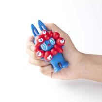 大阪万博でラブブ発売も「転売ヤーも無理」かも？　ハードル高すぎな購入条件に「死人が出そう」「なぜ今？」