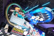 宙に浮くソニックに精巧な「ペルソナ」フィギュアも！　「セガ／アトラス」ブースの存在感がすごい【TGS2025】