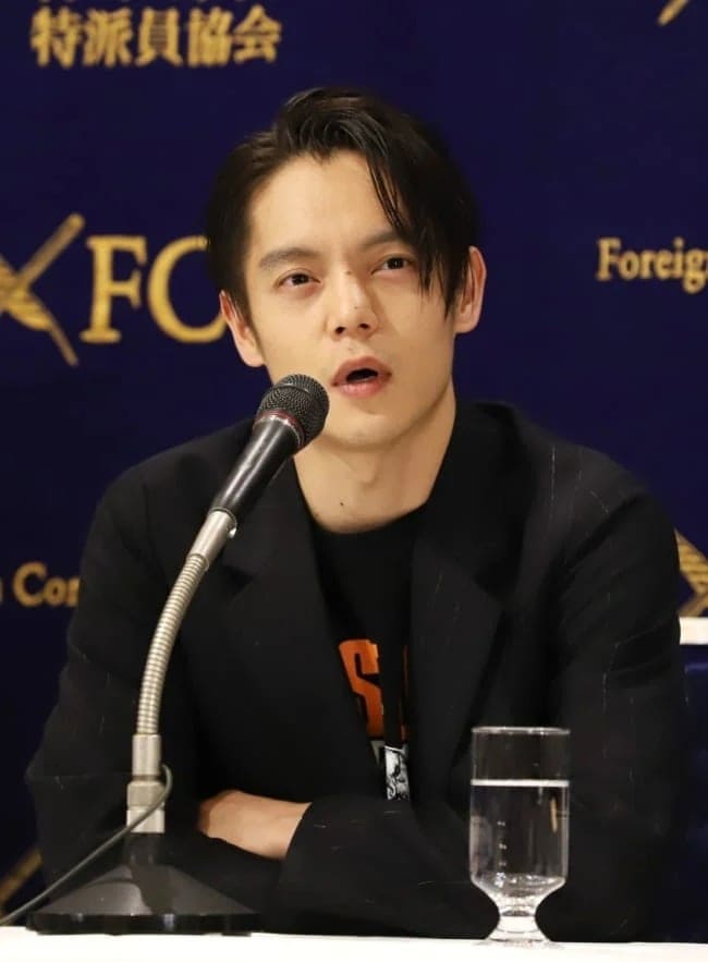 まさかの「本人」が演じた実写化キャラ　キャスティングしようとしたら作者「その人がモデルです」