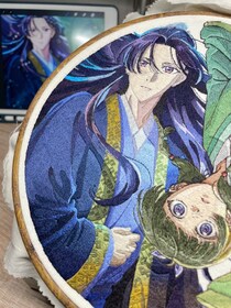 これで未完成状態だと…？　刺しゅうで再現された『薬屋のひとりごと』猫猫＆壬氏に6万人が感激