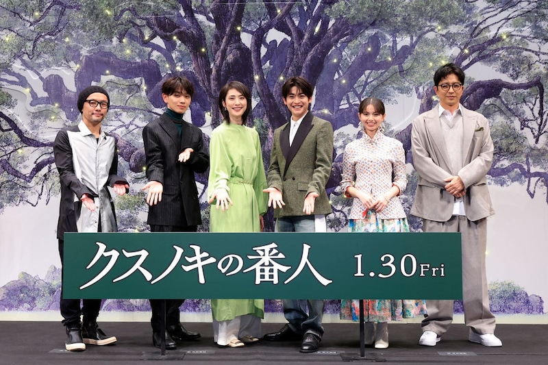 東野圭吾原作『クスノキの番人』　天海祐希×高橋文哉の対面アフレコが実現　「顔を見ながら声を入れた」1月30日公開へ