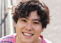【画像】え…っ！　「スーツカッコいい」「手に持ってるのって…」　コチラが『ばけばけ』銭太郎役俳優の話題の姿です