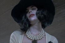 【コスプレ】妖艶すぎ！　180cmのウクライナ美女が『バイオハザード』の“巨大貴婦人”を見事再現