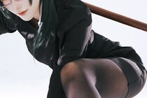 「曲線美すごっ！」『呪術廻戦』“禪院真希”の美麗コスプレに「クオリティー高い」「美スタイル」