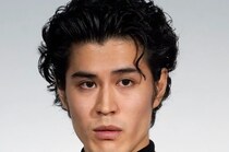 『ばけばけ』寛一郎、父・佐藤浩市との激レア“親子2ショット”に「すごく貴重」「似てるねぇ」と反響