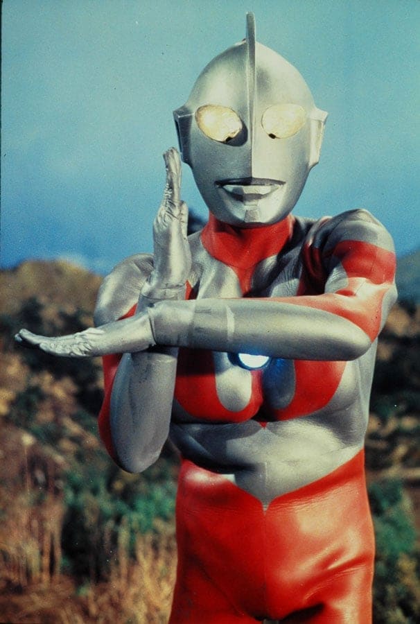 ウルトラマンの「初セリフ」を発したのは誰？　遅刻した俳優と怒った監督が生んだほのぼのエピソード