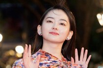 【画像】撮影者GJ！　こちら『金カム』杉リパがカワイすぎるオフショットです