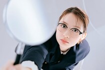 【画像4枚】交換が捗る！　こちらが付録の「コナン」コラボステッカーです