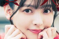 【画像】え、「両手にとんでもないモノを」　コチラがもうすぐプロレスデビューする上坂すみれさんの「赤い」大胆な姿です