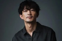 【画像】え、「津田さんを太らせて背を縮めると？」こちらが津田健次郎さんが実写版でもアニメでも演じた「似てない？」キャラです