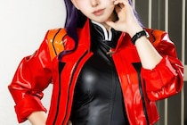 【コスプレ】「完ぺき」『エヴァ』“葛城ミサト”の美麗コスプレイヤーに「美しい」「ボディラインきれい」