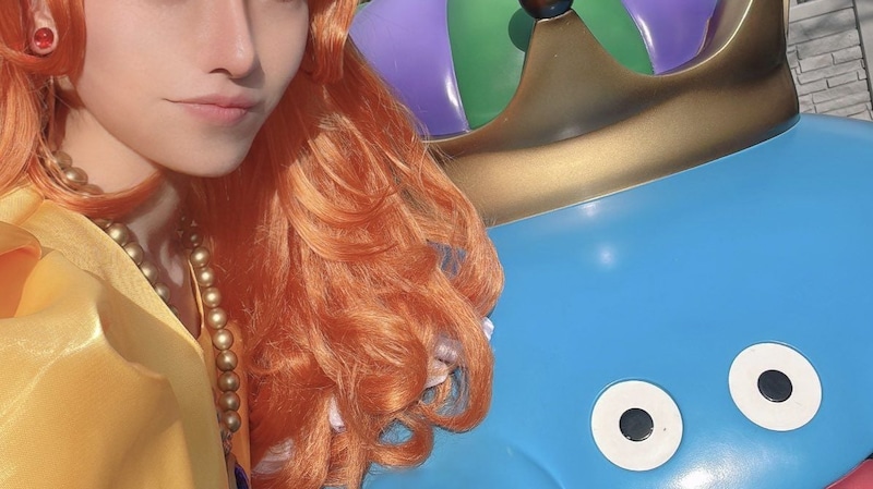 「美しすぎる…」初代『ドラクエ』ローラ姫の美麗コスプレイヤーに「すてき」「似合っていてキレイ」