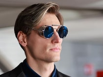 【コスプレ】ロシア人による『呪術廻戦』七海建人がクオリティー高過ぎと話題　「イケメン…」