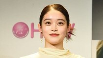 【画像】え、「肩も脇も出して」「めっちゃ透けてない？」　コチラが高石あかりさんが特別版カバーで見せたクールビューティーなファッションです