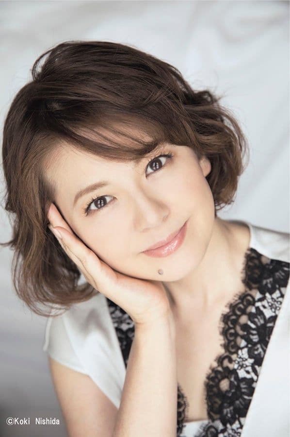 南野陽子（58）最新の姿にファン衝撃＆絶賛　「キレイすぎ」「叱られたい」「叫びました」「羨ましい」