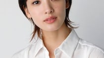 【画像】え、「誰かと…」「反則級に可愛い」こちらが剛力彩芽さんの「雰囲気一変」した、最新ビジュアルです