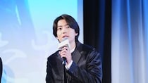 【画像】え、「可愛すぎる」「いい笑顔」　コチラが伊藤健太郎が「真逆」の"元恋人"とベッドから起き上がる姿です