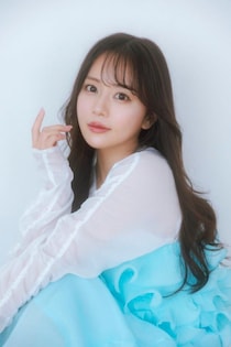「たまらん…」人気女性声優（37歳）の“グラビア撮影裏ショット”に「最高です」「美しい」
