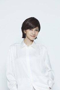 「ウソだろ…」内田有紀さん（50歳）による“年の差デート”ビジュアルに「20歳差に見えない」「お似合い」