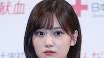 【画像】え、「美の暴力」「顔ちっさ」「美しいし可愛い」　コチラがファン絶賛の山下美月（26）の黒ドレス姿です
