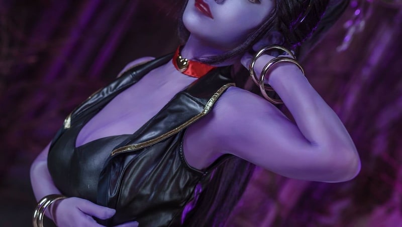 「妖艶すぎて…」『ドラクエ』“魔性の紫肌バニーキャラ”を再現したコスプレに「完成度たっか」「すてき」