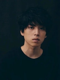 「違う人みたい」　『爆弾』出演俳優（29）が激変　奇抜なビジュアルに「…え？」「ワイルド」