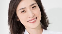 【画像】え、「ほんとに58歳…？」こちらが「天海祐希」さんの“色気えぐすぎ”な素肌ジャケット姿です（3枚）
