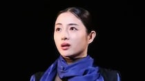 【画像】え、「首の角度が一緒すぎ」こちらが石原さとみさんと藤原竜也さんの激レア2ショットです