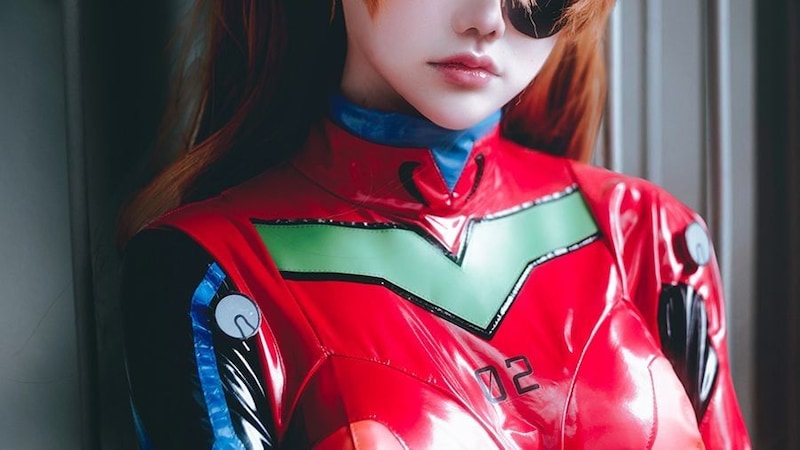 「存在感やばっ」『エヴァ』式波アスカの美麗コスプレイヤーに「すばらしい」「表情すてき」