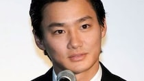 【画像】え、「別人すぎ」「二度見した」「野村周平」さんの衝撃的な“眉なし＆刺青”姿（3枚）
