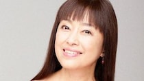 【画像】え、「怖っ」「表情えぐい」こちらが「かたせ梨乃」さんの衝撃的なウェディングドレス姿です