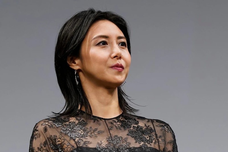 「『やまとなでしこ』じゃん」松嶋菜々子、懐かしの「CA姿」に反響 変わらぬ美貌に「桜子さんやんけ」「美しい」