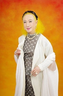 美輪明宏さん30年前の姿に「美しい」「圧倒的なオーラ」「ドキっとします」「どんな時も素敵でした」　写真家追悼「巨星逝く」
