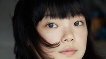 【画像】えっ「マジで違和感ない」「かわいい」「ツルツル」　こちらがファン感動の古川琴音さん（29）のブレザー制服姿です