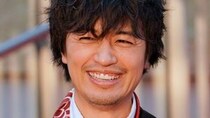 【画像】え、「雰囲気一変」「お似合い」こちらが斎藤工さんの“激変”した、最新作のビジュアルです