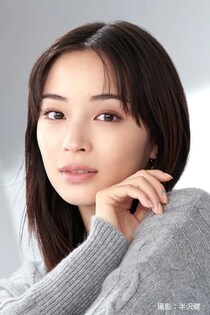 広瀬すず、最新の“激レア”姿に反響　即完売した幻のユニフォーム姿に「オーラ凄っ」「需要しかない」