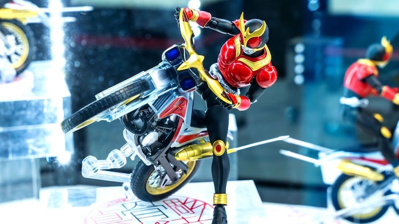 ファン驚愕? 『仮面ライダー』の復活アイテムに「会場限定」も多数… 秋葉原で「魂ネイションズ」展示会